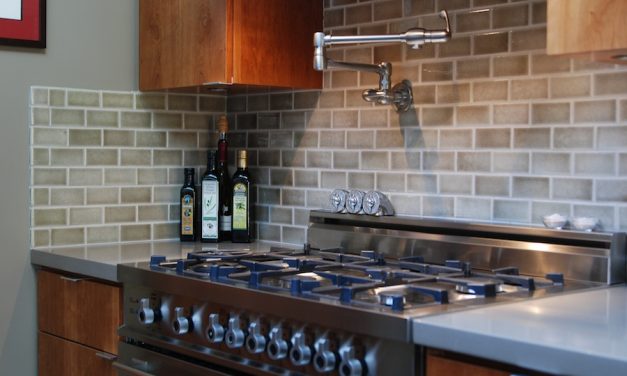 What Why and How to Tile a Backsplash for Your Kitchen Setup